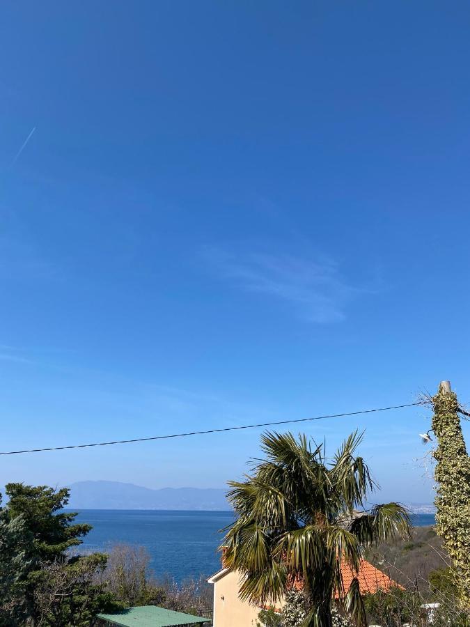 Apartmani Sara Omišalj Esterno foto