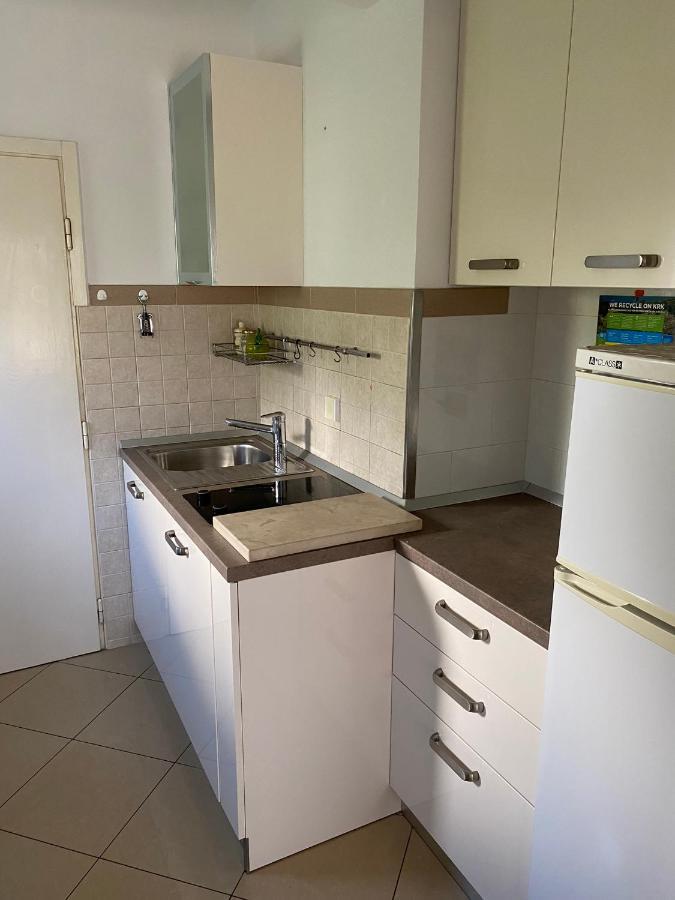 Apartmani Sara Omišalj Esterno foto