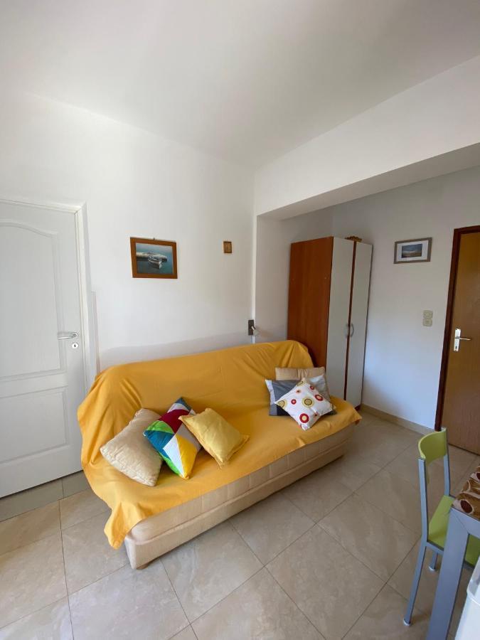 Apartmani Sara Omišalj Esterno foto